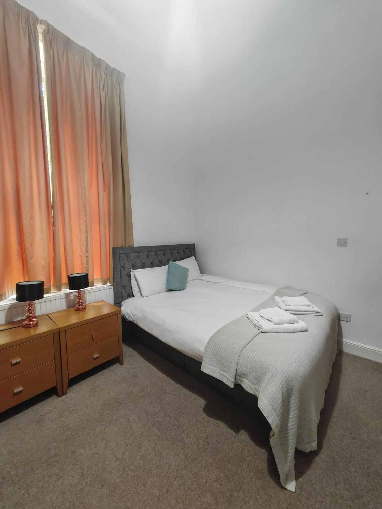 Headsonbed Spacious Excel Canarywharf Apartment For The Larger Group Near Blackwall Station London Eksteriør bilde